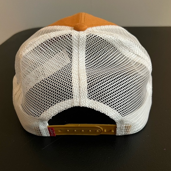 LEVI’S dad hat - Picture 2 of 4